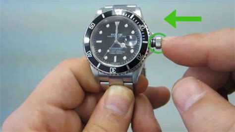 rolex che si ricaricano scuotendo il polso|Come Caricare un Rolex (con Immagini) .